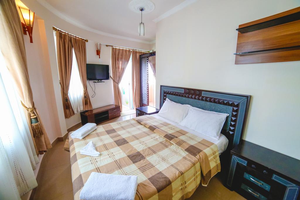 Relax Beach Inn Мале Экстерьер фото
