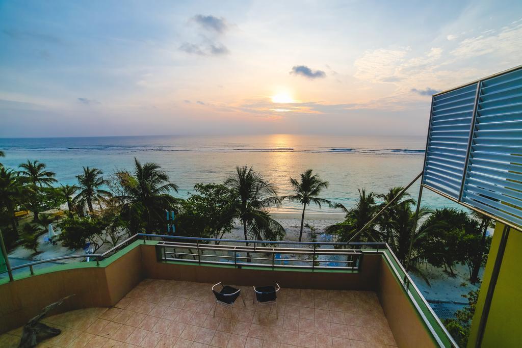 Relax Beach Inn Мале Экстерьер фото
