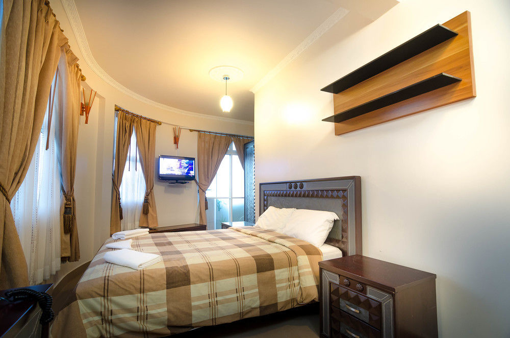 Relax Beach Inn Мале Экстерьер фото