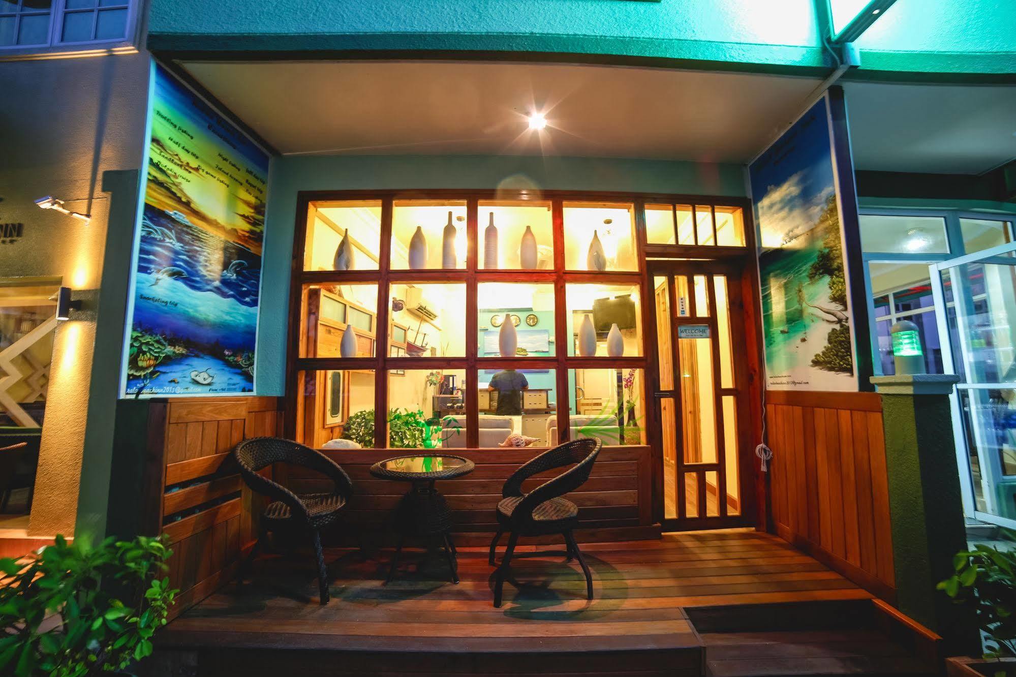 Relax Beach Inn Мале Экстерьер фото