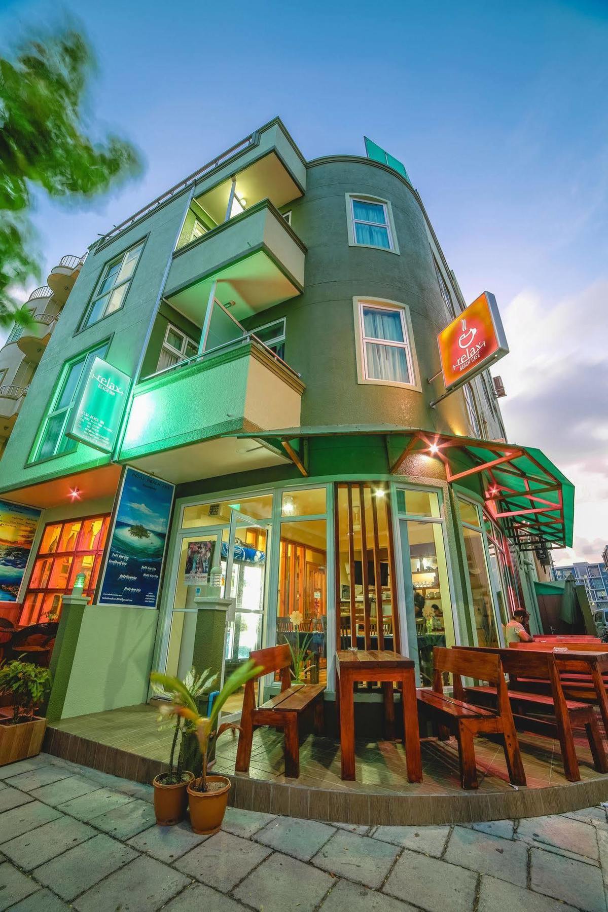 Relax Beach Inn Мале Экстерьер фото